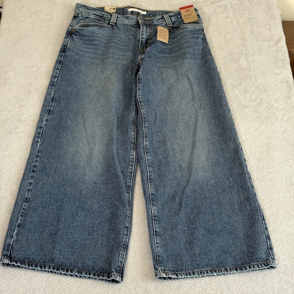 Levis 94 Baggy Wide Leg Jeans Womens 32x31 Medium Wash Blue Denim Mid Rise - Picture 2 of 12